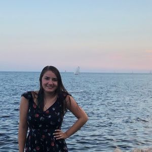 Meet your Posher, Dana